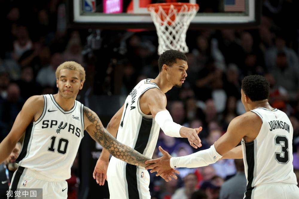 黑色作为主 黑色作为主